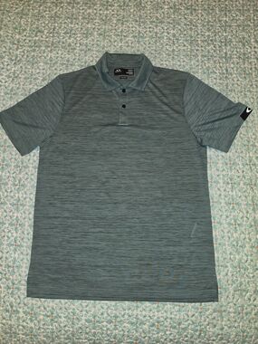 *NWOT* Oakley Men’s Teal Heather Performance Polo